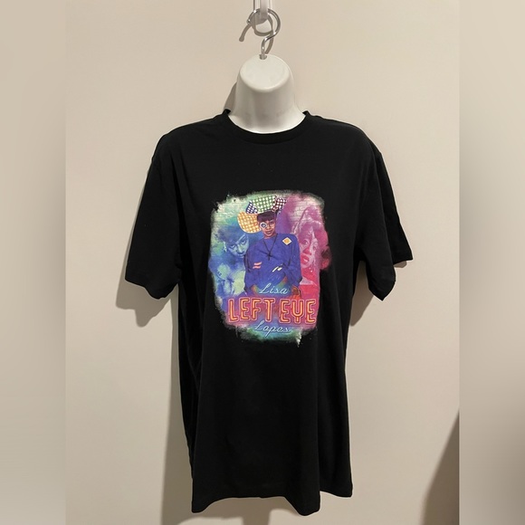 Cross Colors Tops - Cross Colors Lisa Left Eye Lopes shirt